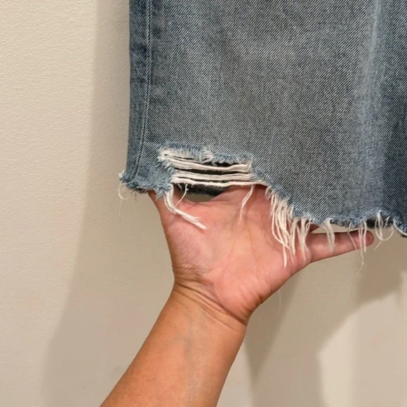 Citizens of Humanity Denim Cut-Off Shorts - Picture 2 of 11